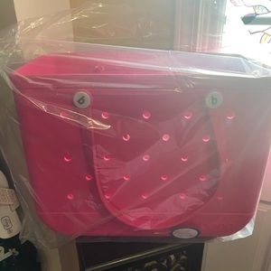 NWT HOT PINK LARGE BOGG BAG